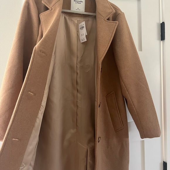 Abercrombie & Fitch dad coat in camel. NWT - Picture 6 of 7